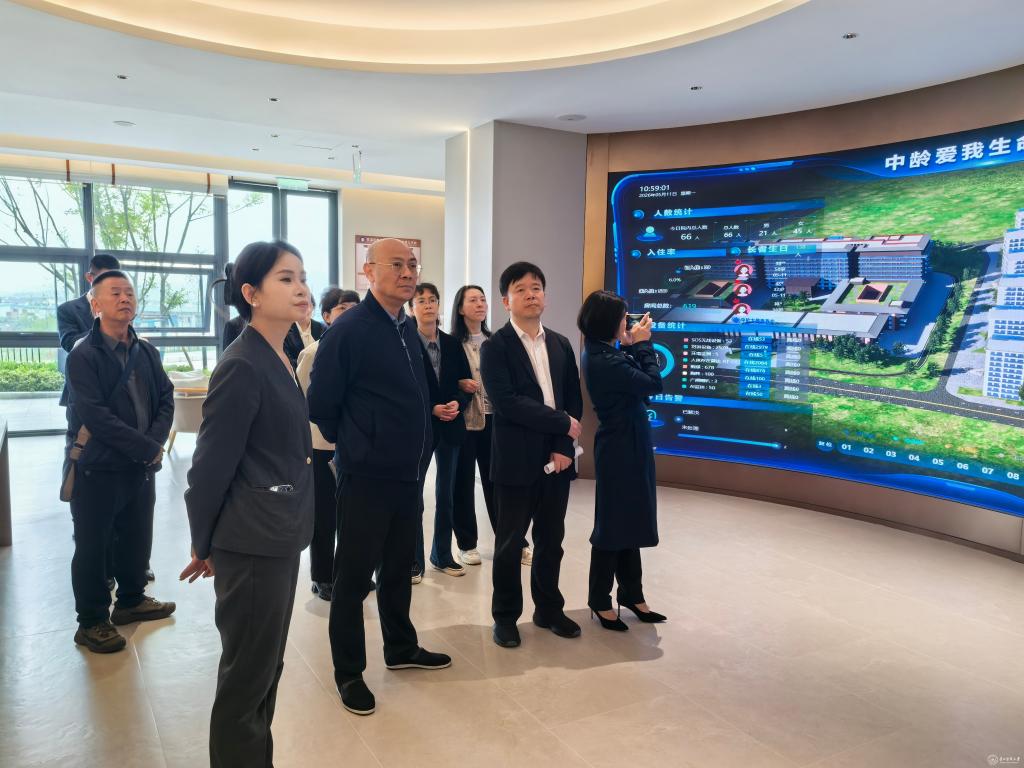 校星空online帮助中心副书记于浩